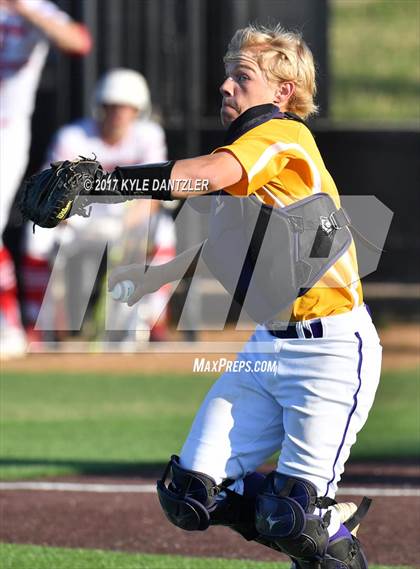 Thumbnail 2 in Pottsboro vs Edgewood (UIL 3A Region 2 Area Playoff) photogallery.