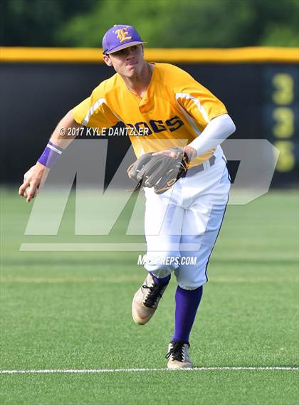 Thumbnail 3 in Pottsboro vs Edgewood (UIL 3A Region 2 Area Playoff) photogallery.