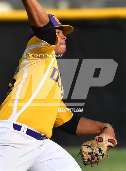 Thumbnail 2 in Pottsboro vs Edgewood (UIL 3A Region 2 Area Playoff) photogallery.