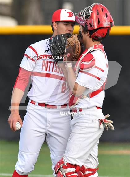 Thumbnail 3 in Pottsboro vs Edgewood (UIL 3A Region 2 Area Playoff) photogallery.