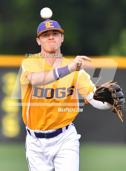 Thumbnail 1 in Pottsboro vs Edgewood (UIL 3A Region 2 Area Playoff) photogallery.