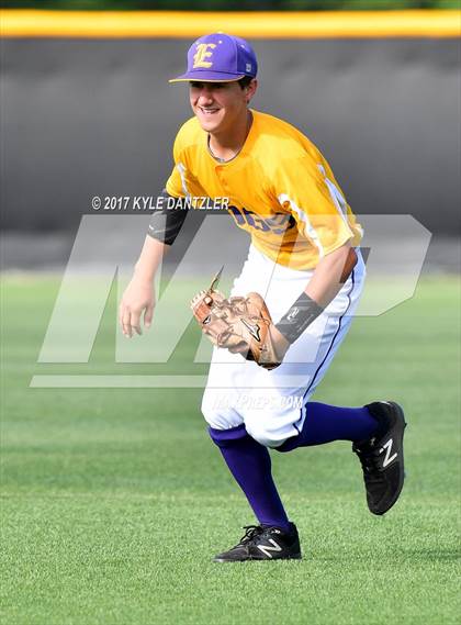 Thumbnail 1 in Pottsboro vs Edgewood (UIL 3A Region 2 Area Playoff) photogallery.
