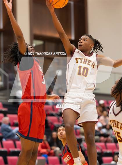 Thumbnail 1 in Whites Creek vs. Tyner Academy (Ted McClain Christmas Classic) photogallery.
