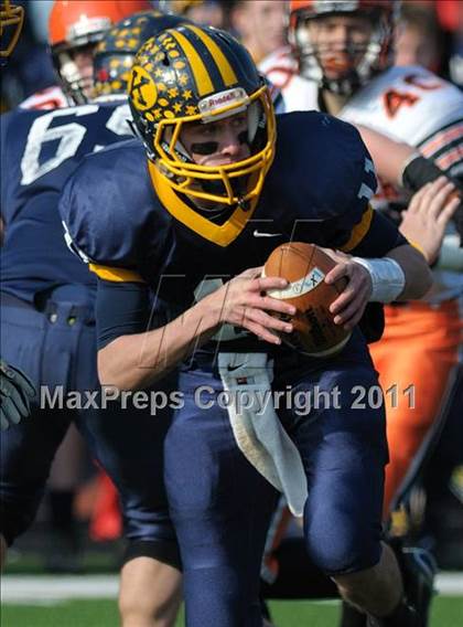 Thumbnail 1 in Coldwater vs. Kirtland (OHSAA D5 Final) photogallery.
