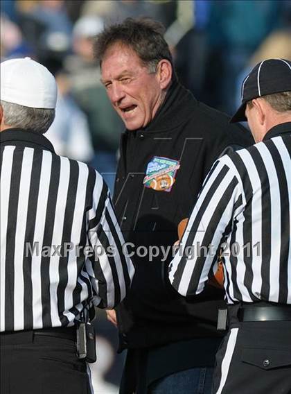 Thumbnail 3 in Coldwater vs. Kirtland (OHSAA D5 Final) photogallery.