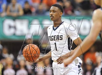 Thumbnail 2 in Escondido vs. Morse (CIF SDS D1 Final) photogallery.