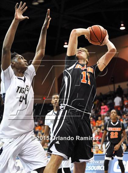 Thumbnail 3 in Escondido vs. Morse (CIF SDS D1 Final) photogallery.