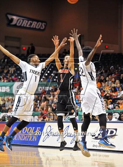 Thumbnail 3 in Escondido vs. Morse (CIF SDS D1 Final) photogallery.