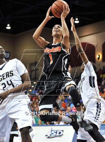 Thumbnail 2 in Escondido vs. Morse (CIF SDS D1 Final) photogallery.