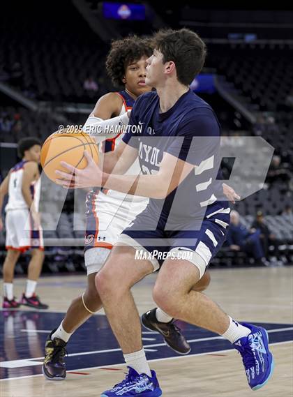 Thumbnail 3 in Loyola vs Chaminade (Trinity-Mission League Showcase) photogallery.