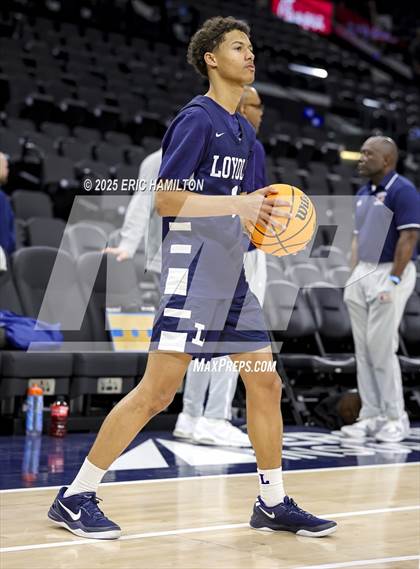 Thumbnail 2 in Loyola vs Chaminade (Trinity-Mission League Showcase) photogallery.