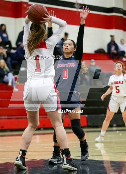 Thumbnail 2 in Brentwood School vs. Glendale (Glendale Thanksgiving Tournament-Final) photogallery.