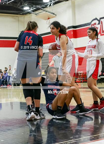 Thumbnail 3 in Brentwood School vs. Glendale (Glendale Thanksgiving Tournament-Final) photogallery.