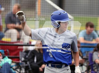 Thumbnail 1 in Grand Saline vs Wills Point photogallery.