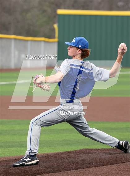 Thumbnail 1 in Grand Saline vs Wills Point photogallery.