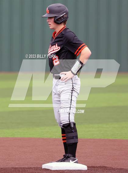 Thumbnail 1 in Grand Saline vs Wills Point photogallery.