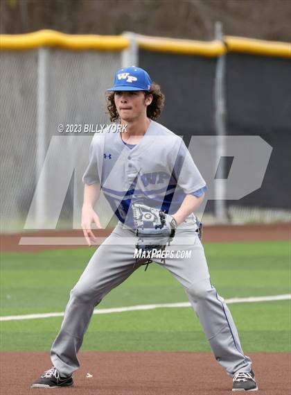 Thumbnail 2 in Grand Saline vs Wills Point photogallery.