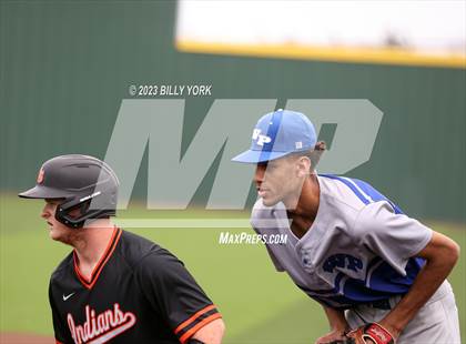 Thumbnail 3 in Grand Saline vs Wills Point photogallery.