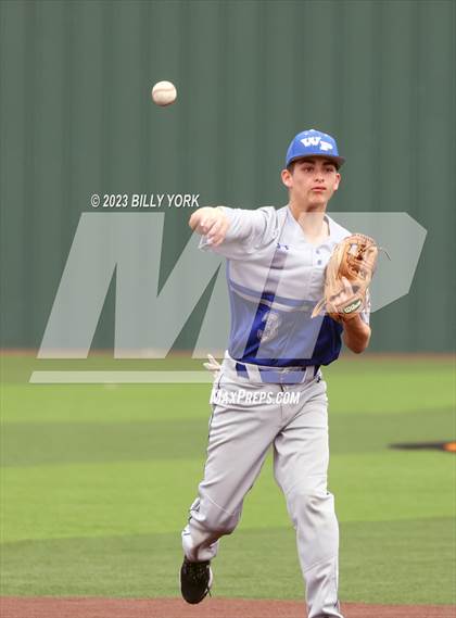 Thumbnail 1 in Grand Saline vs Wills Point photogallery.