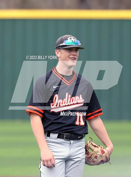 Thumbnail 1 in Grand Saline vs Wills Point photogallery.
