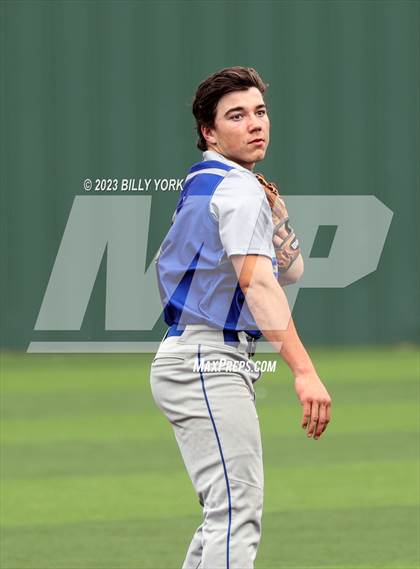 Thumbnail 2 in Grand Saline vs Wills Point photogallery.