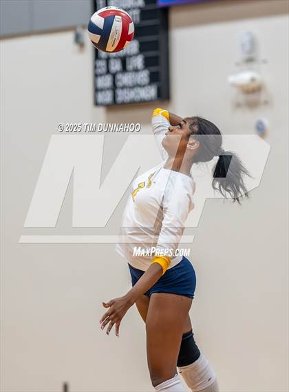 Thumbnail 1 in Duncanville vs Cypress Ranch (Volleypalooza) photogallery.