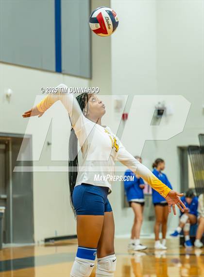 Thumbnail 2 in Duncanville vs Cypress Ranch (Volleypalooza) photogallery.