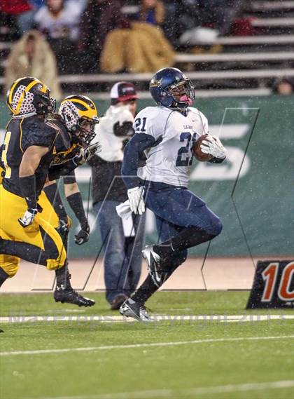 Thumbnail 2 in Elk Grove vs. Del Oro (CIF SJS D2 Final) photogallery.
