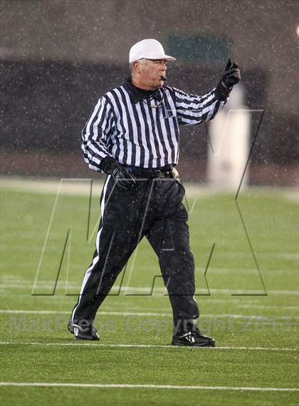 Thumbnail 3 in Elk Grove vs. Del Oro (CIF SJS D2 Final) photogallery.