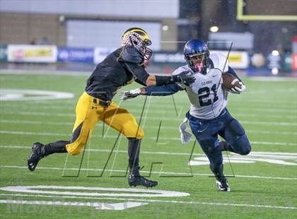 Thumbnail 2 in Elk Grove vs. Del Oro (CIF SJS D2 Final) photogallery.