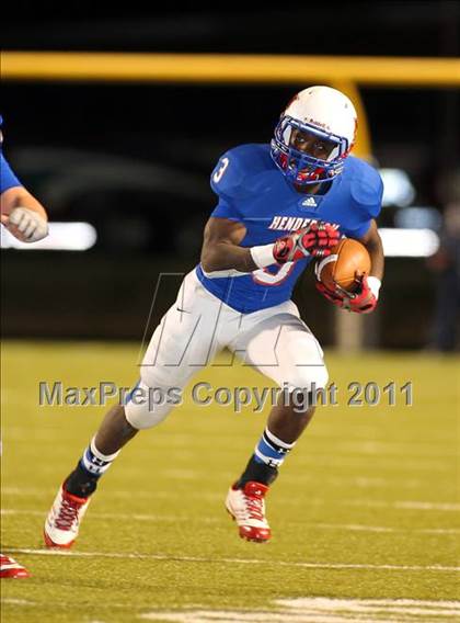 Thumbnail 2 in Paris vs. Henderson (3A Division 1 Region 2 Bi-District) photogallery.