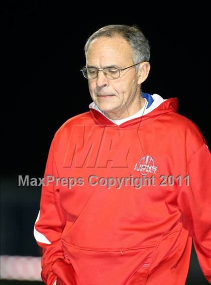 Thumbnail 3 in Paris vs. Henderson (3A Division 1 Region 2 Bi-District) photogallery.