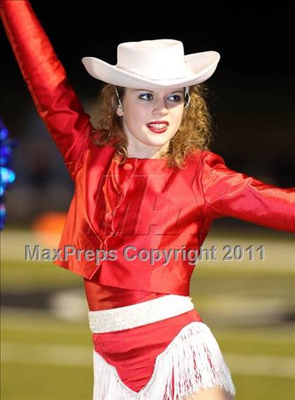 Thumbnail 3 in Paris vs. Henderson (3A Division 1 Region 2 Bi-District) photogallery.