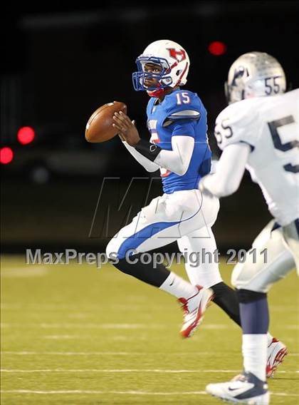 Thumbnail 3 in Paris vs. Henderson (3A Division 1 Region 2 Bi-District) photogallery.