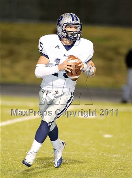 Thumbnail 3 in Paris vs. Henderson (3A Division 1 Region 2 Bi-District) photogallery.