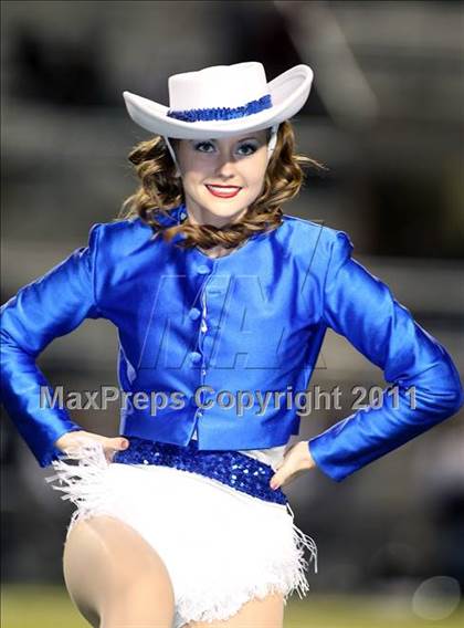 Thumbnail 3 in Paris vs. Henderson (3A Division 1 Region 2 Bi-District) photogallery.