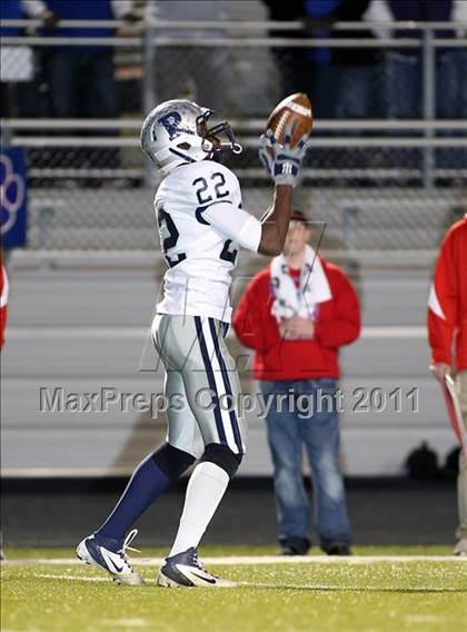 Thumbnail 3 in Paris vs. Henderson (3A Division 1 Region 2 Bi-District) photogallery.