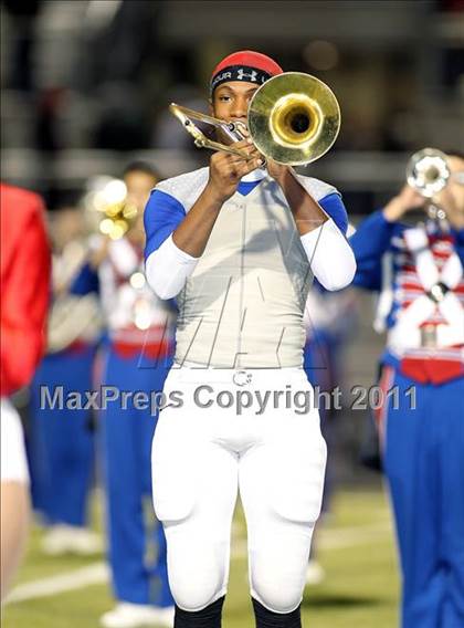 Thumbnail 1 in Paris vs. Henderson (3A Division 1 Region 2 Bi-District) photogallery.