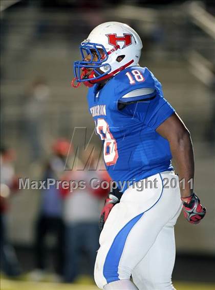 Thumbnail 3 in Paris vs. Henderson (3A Division 1 Region 2 Bi-District) photogallery.