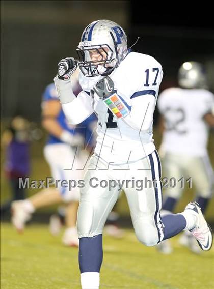 Thumbnail 2 in Paris vs. Henderson (3A Division 1 Region 2 Bi-District) photogallery.