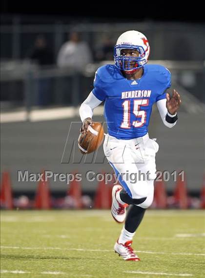 Thumbnail 3 in Paris vs. Henderson (3A Division 1 Region 2 Bi-District) photogallery.