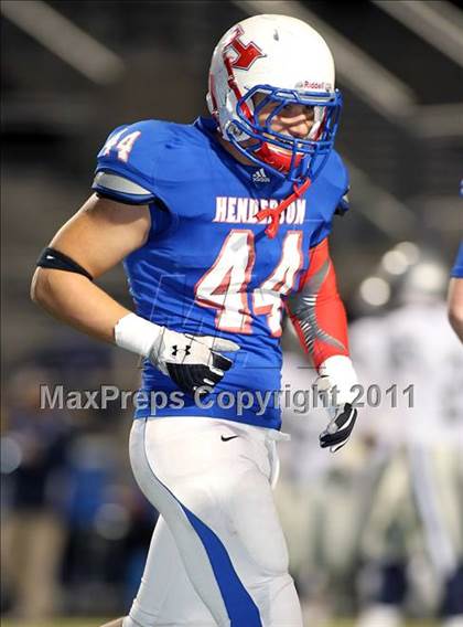 Thumbnail 3 in Paris vs. Henderson (3A Division 1 Region 2 Bi-District) photogallery.
