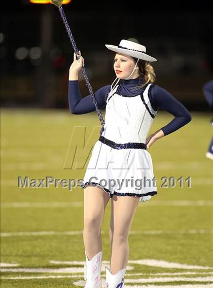 Thumbnail 2 in Paris vs. Henderson (3A Division 1 Region 2 Bi-District) photogallery.