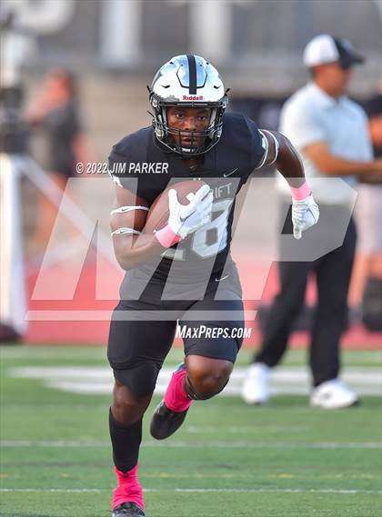 Thumbnail 1 in Round Rock @ Vandegrift photogallery.