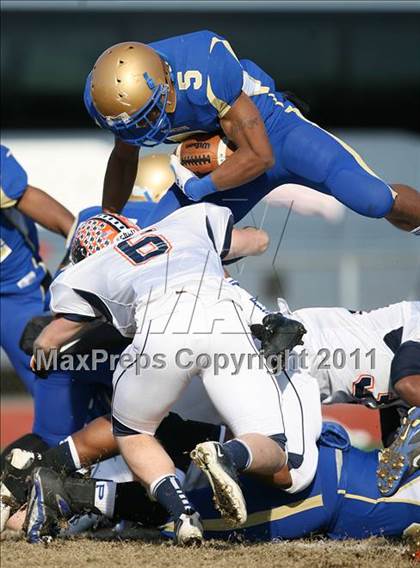 Thumbnail 2 in North Stafford vs. Phoebus (VHSL AAA Division 5 Semifinal) photogallery.