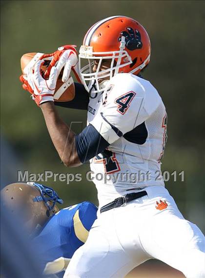Thumbnail 2 in North Stafford vs. Phoebus (VHSL AAA Division 5 Semifinal) photogallery.