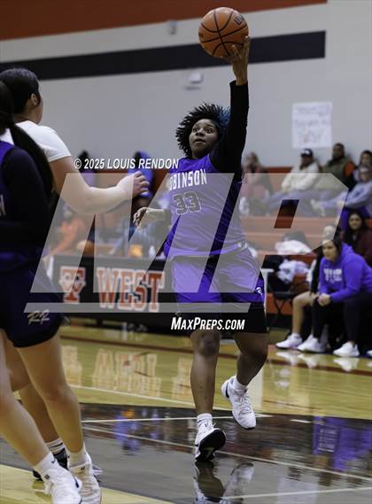 Thumbnail 2 in Riesel vs. Robinson photogallery.