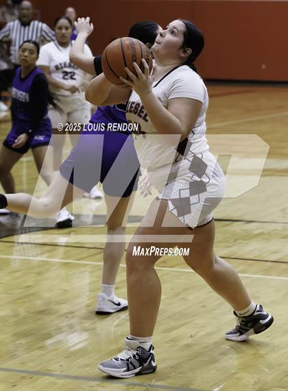 Thumbnail 3 in Riesel vs. Robinson photogallery.