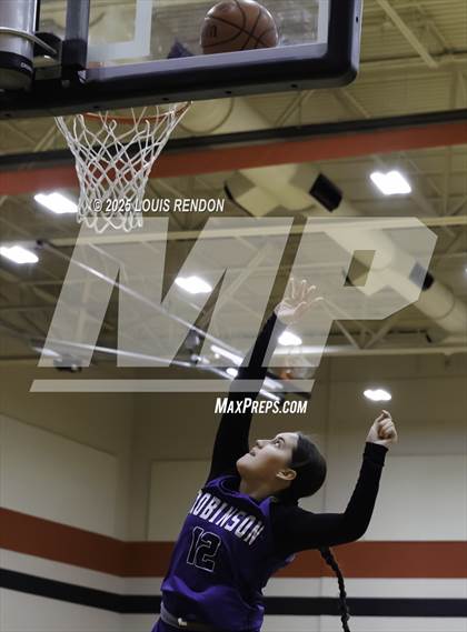 Thumbnail 2 in Riesel vs. Robinson photogallery.