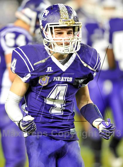 Thumbnail 3 in Tottenville vs. Lincoln (PSAL Final) photogallery.